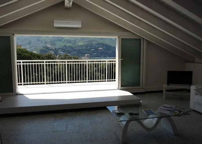 Penthouse By The Sea Apartmán Levanto