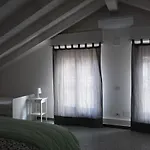 Penthouse By The Sea Apartman *