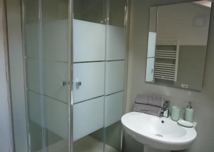 Penthouse By The Sea 레반토