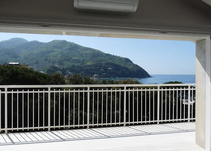 Penthouse By The Sea *